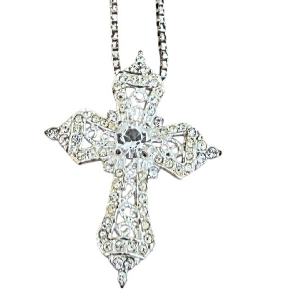 Rhinestone Cross‎ Pendant Necklace Silver Tone Chain Dainty Religious Jewelry